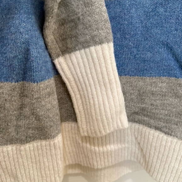GAP Brushed Turtleneck Pullover WOOL Blend Blue Gray White Sweater Small S - Picture 4 of 9